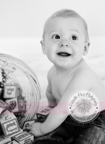 sitting baby photo, boys with blocks, baby picture